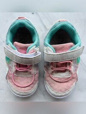 Toddler Lightweight Mesh Sneakers Pink and Teal Size 7